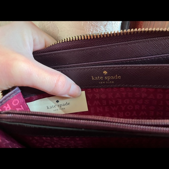 Kate Spade Wallet - Picture 2 of 6